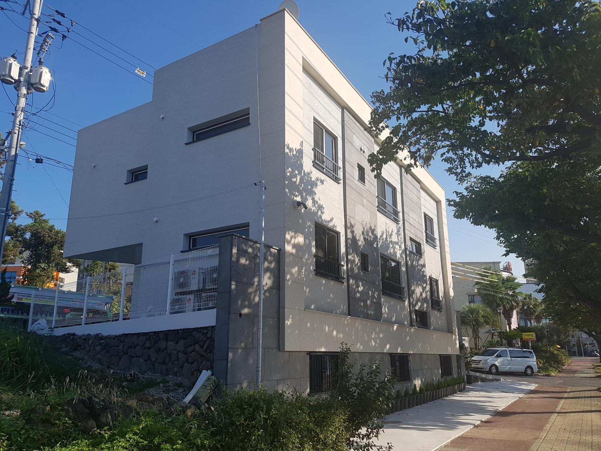 Yong Stay Jeju Exterior photo